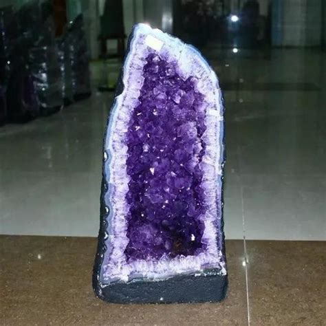 daxiang wuxing 紫水晶洞 擺放